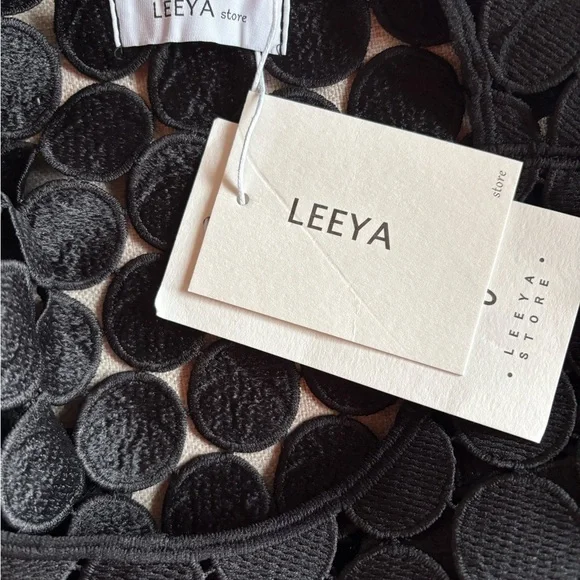 Black Circular Pattern Top - Picture 2 of 9